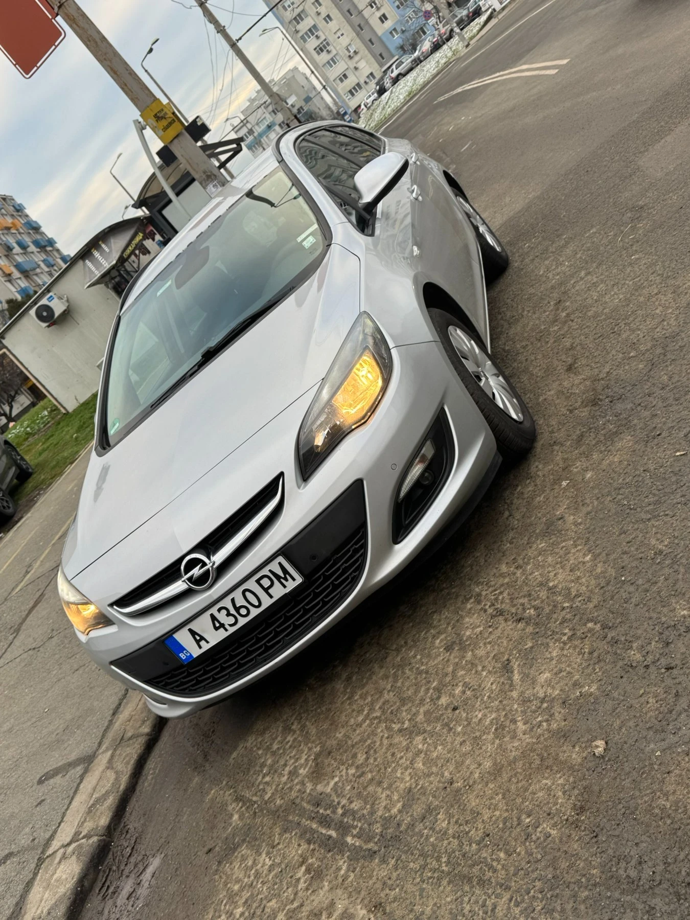 Opel Astra, снимка 2 - Автомобили и джипове - 54368849
