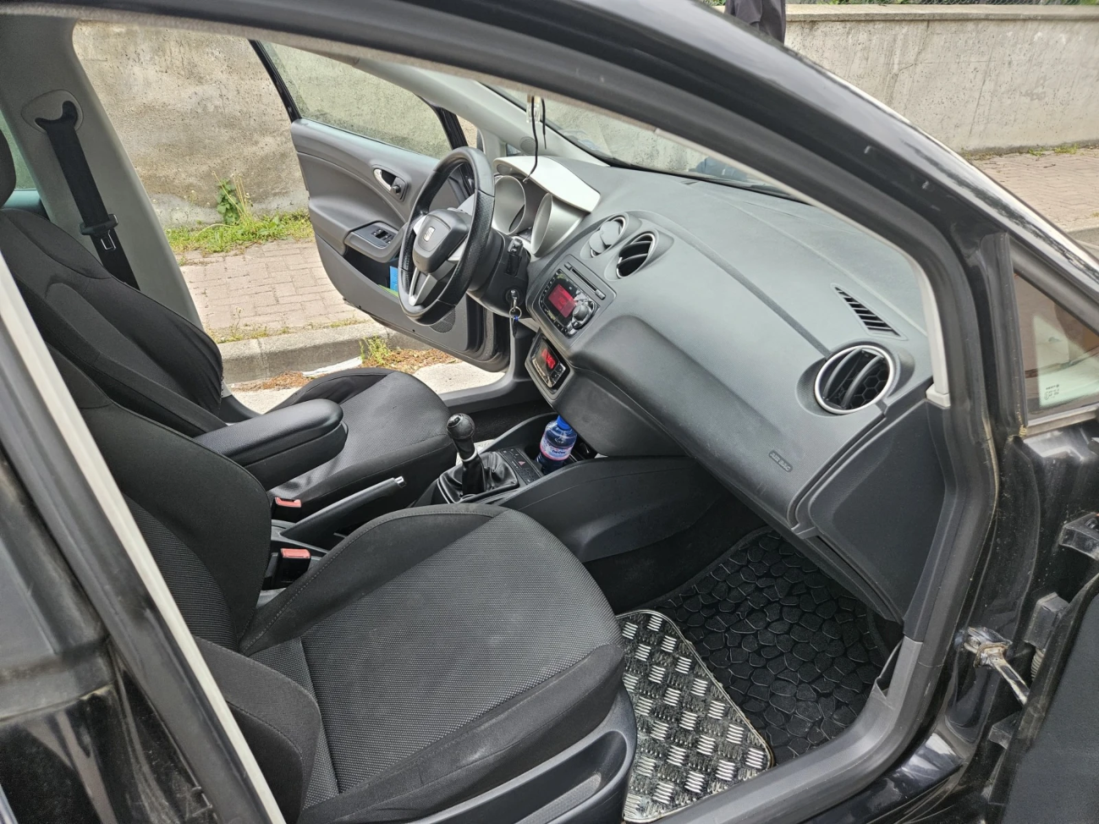 Seat Ibiza 1.9 TDI, снимка 11 - Автомобили и джипове - 54609310