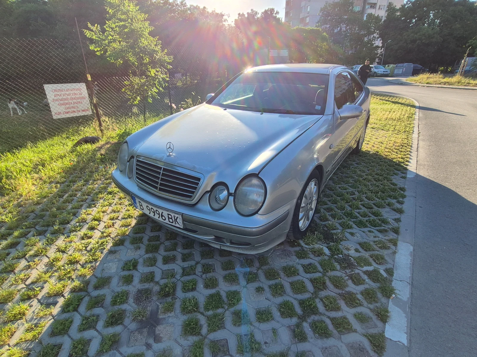 Mercedes-Benz CLK 2.0i, снимка 5 - Автомобили и джипове - 54682356