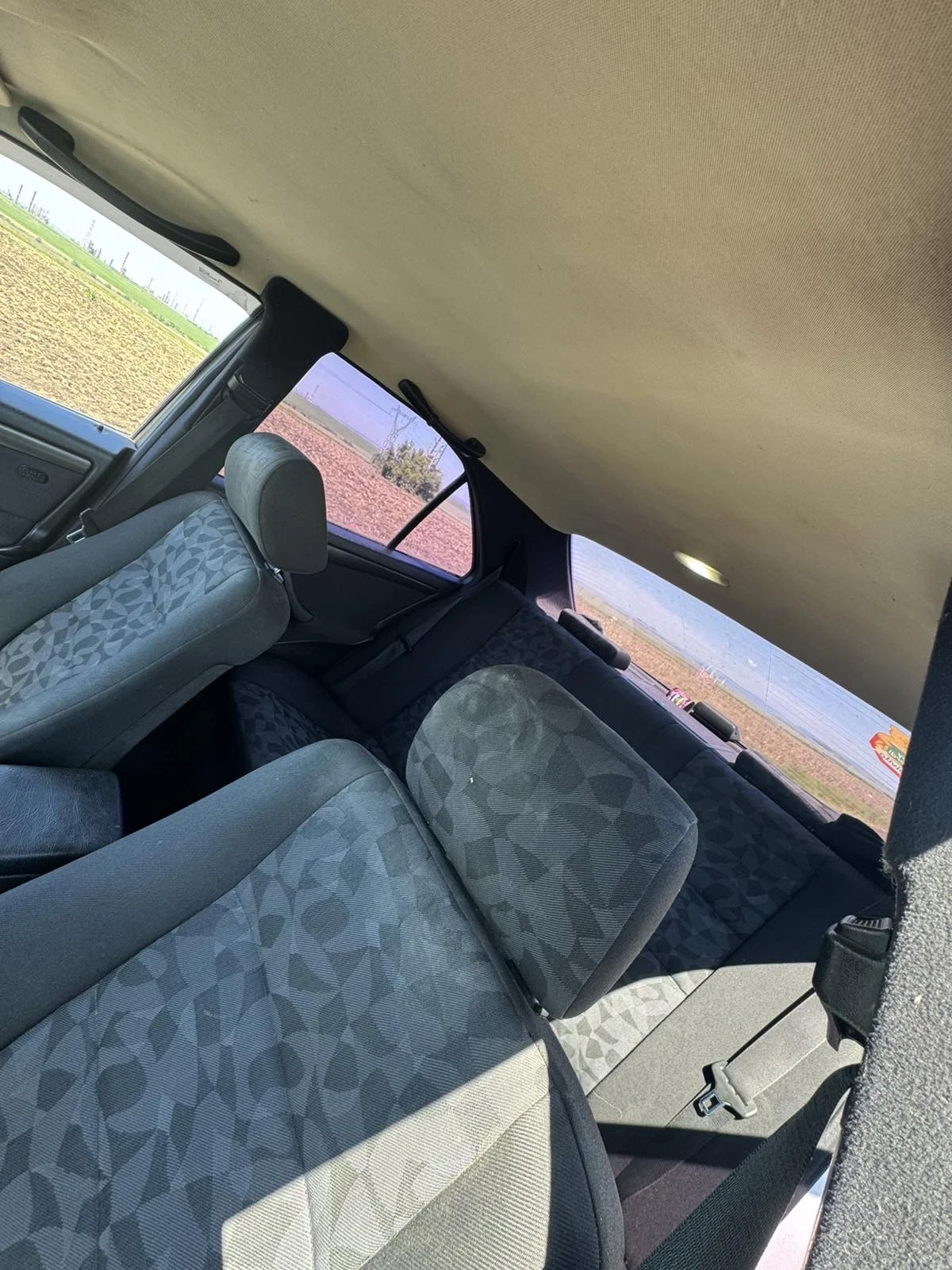 Mercedes-Benz C 220, снимка 7 - Автомобили и джипове - 54720875