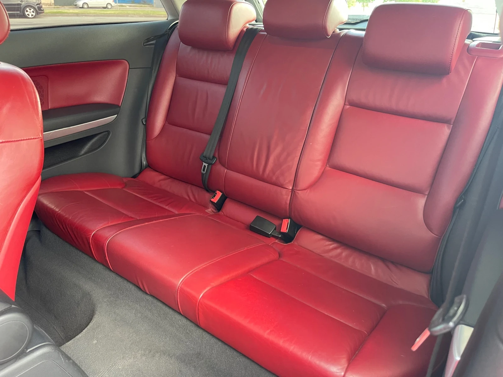 Audi A3 8P 2.0 TDI 140 К.С. 2 ЧИФТА ДЖАНТИ С ГУМИ ОБСЛУЖЕН, снимка 12 - Автомобили и джипове - 54732524