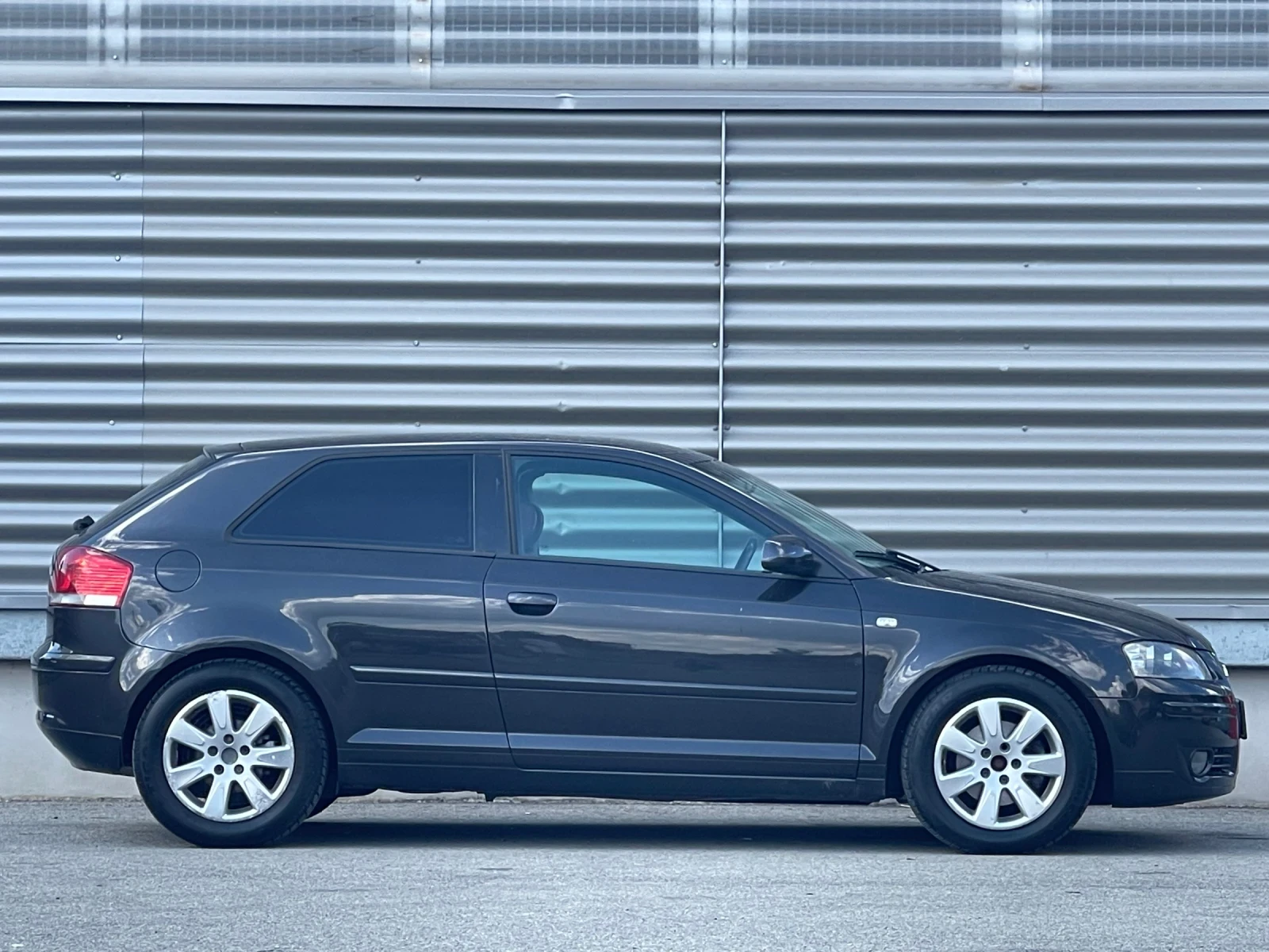 Audi A3 8P 2.0 TDI 140 К.С. 2 ЧИФТА ДЖАНТИ С ГУМИ ОБСЛУЖЕН, снимка 9 - Автомобили и джипове - 54732524