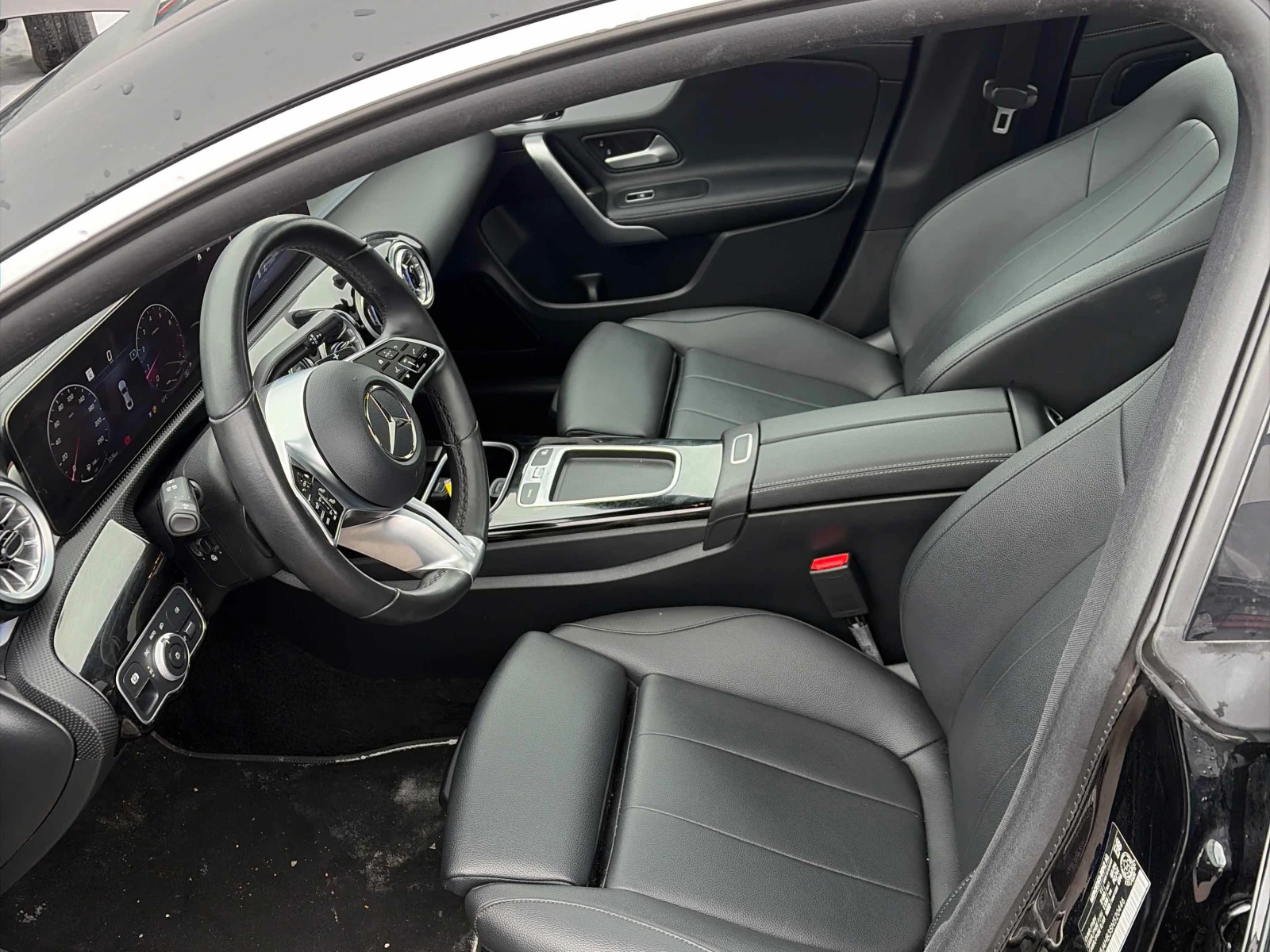 Mercedes-Benz CLA 250 * * CARFAX * * АВТО КРЕДИТ * * , снимка 7 - Автомобили и джипове - 54870400