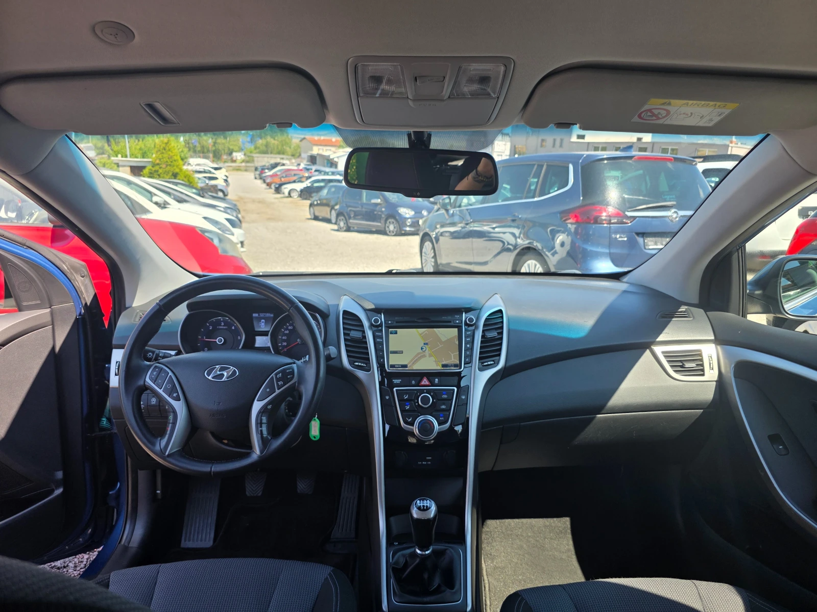 Hyundai I30 1.6CRDI 110K.C NAVI KAMERA EURO6 | Mobile.bg � ����������� 10