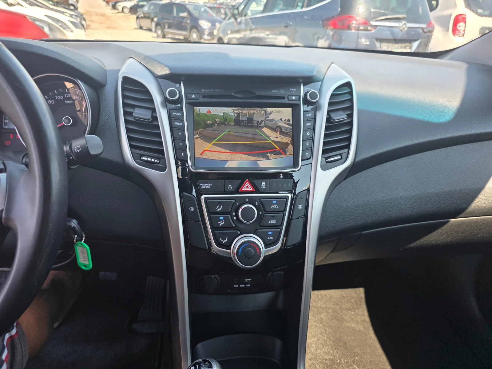 Hyundai I30 1.6CRDI 110K.C NAVI KAMERA EURO6 | Mobile.bg � ����������� 12