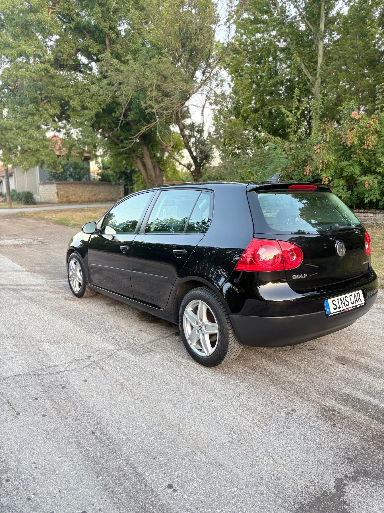VW Golf 1.9 TDI, снимка 2 - Автомобили и джипове - 55993926