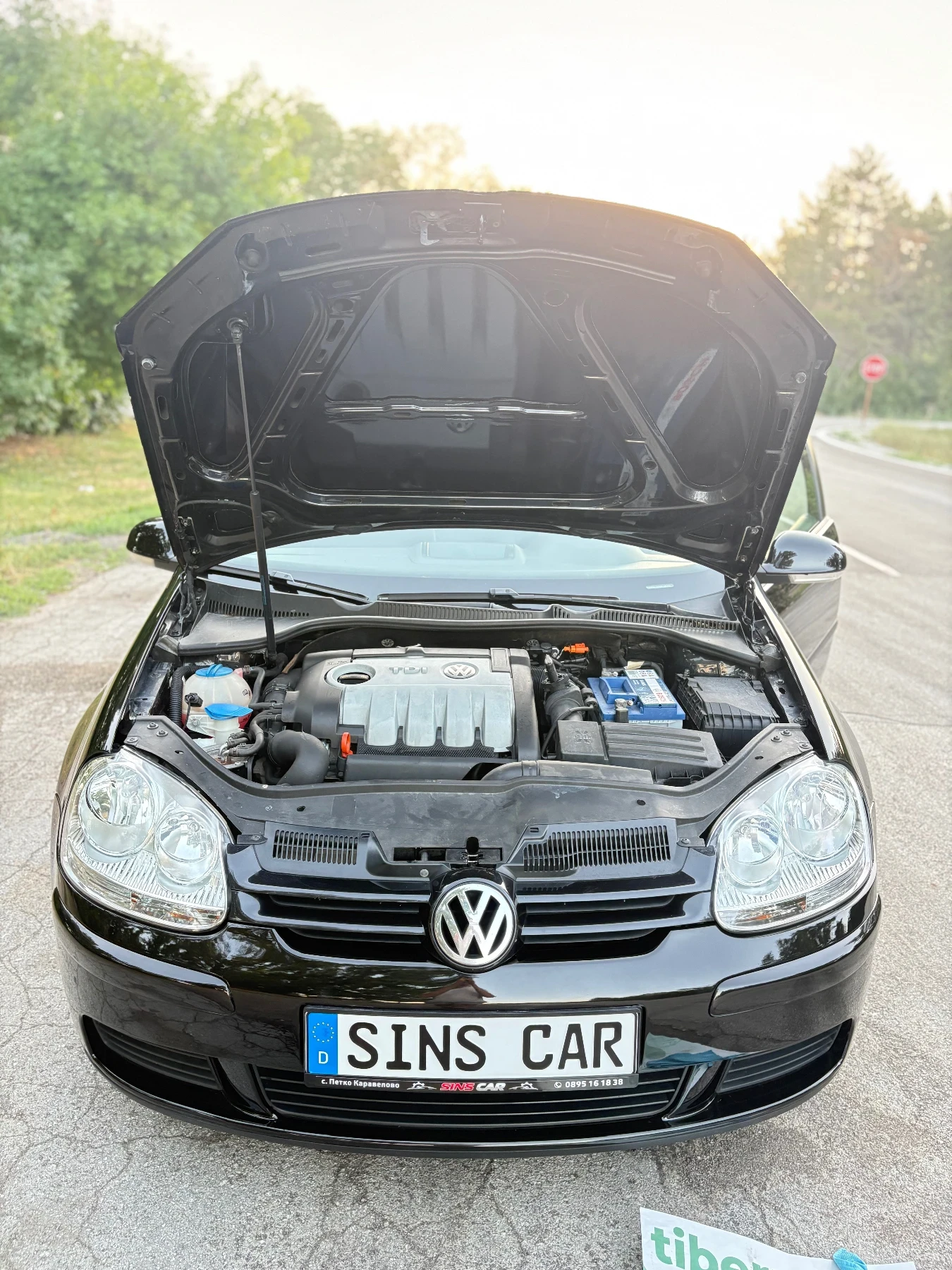 VW Golf 1.9 TDI, снимка 15 - Автомобили и джипове - 55993926
