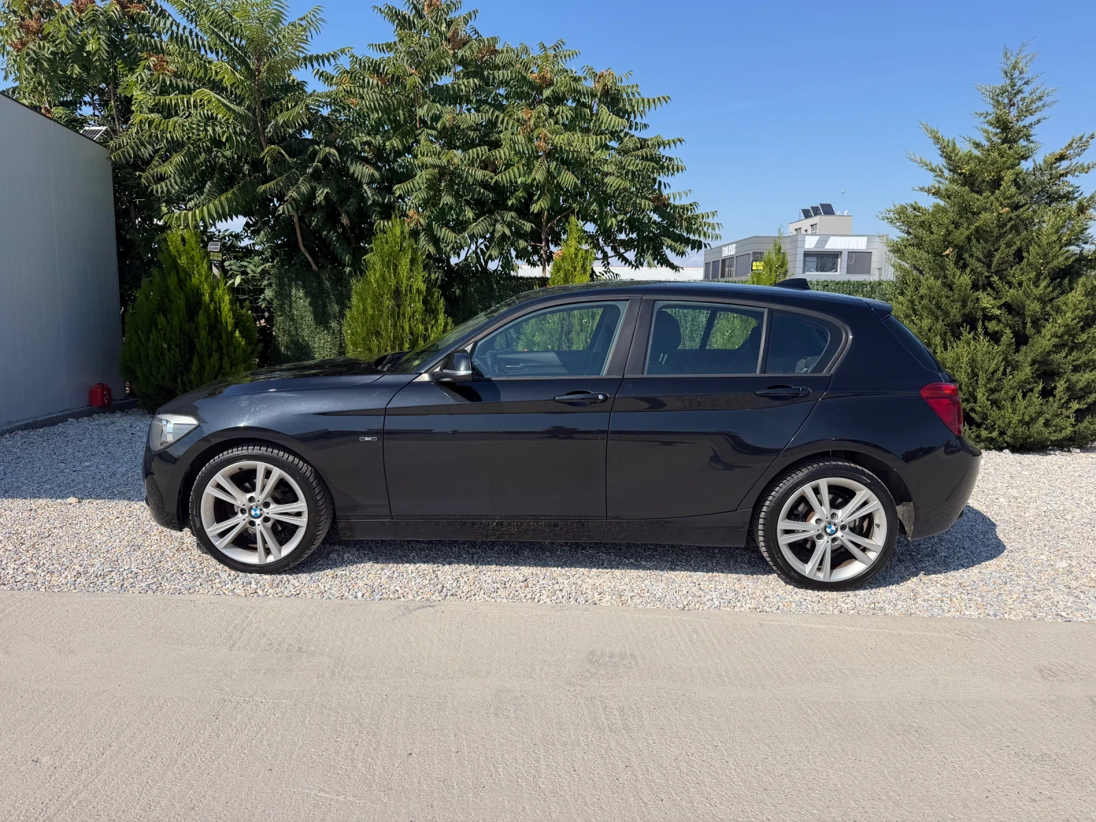BMW 118 2.0d 143kc. Sport, снимка 6 - Автомобили и джипове - 56153673