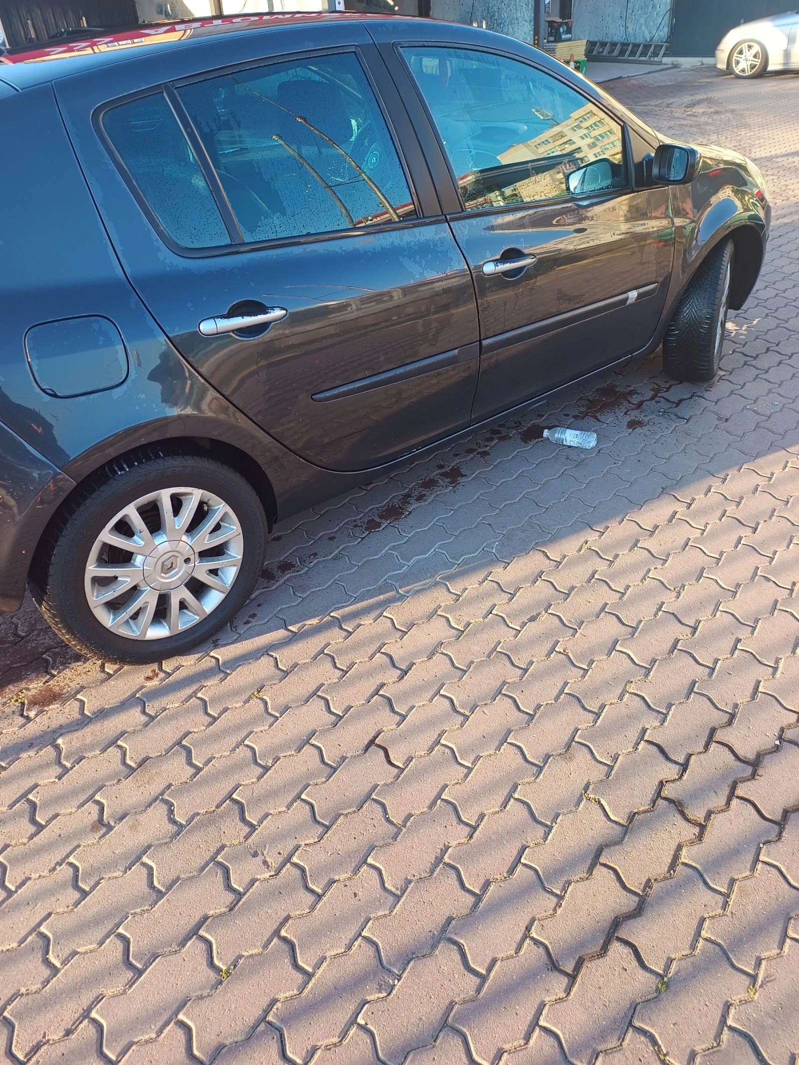 Renault Clio, снимка 4 - Автомобили и джипове - 56403471