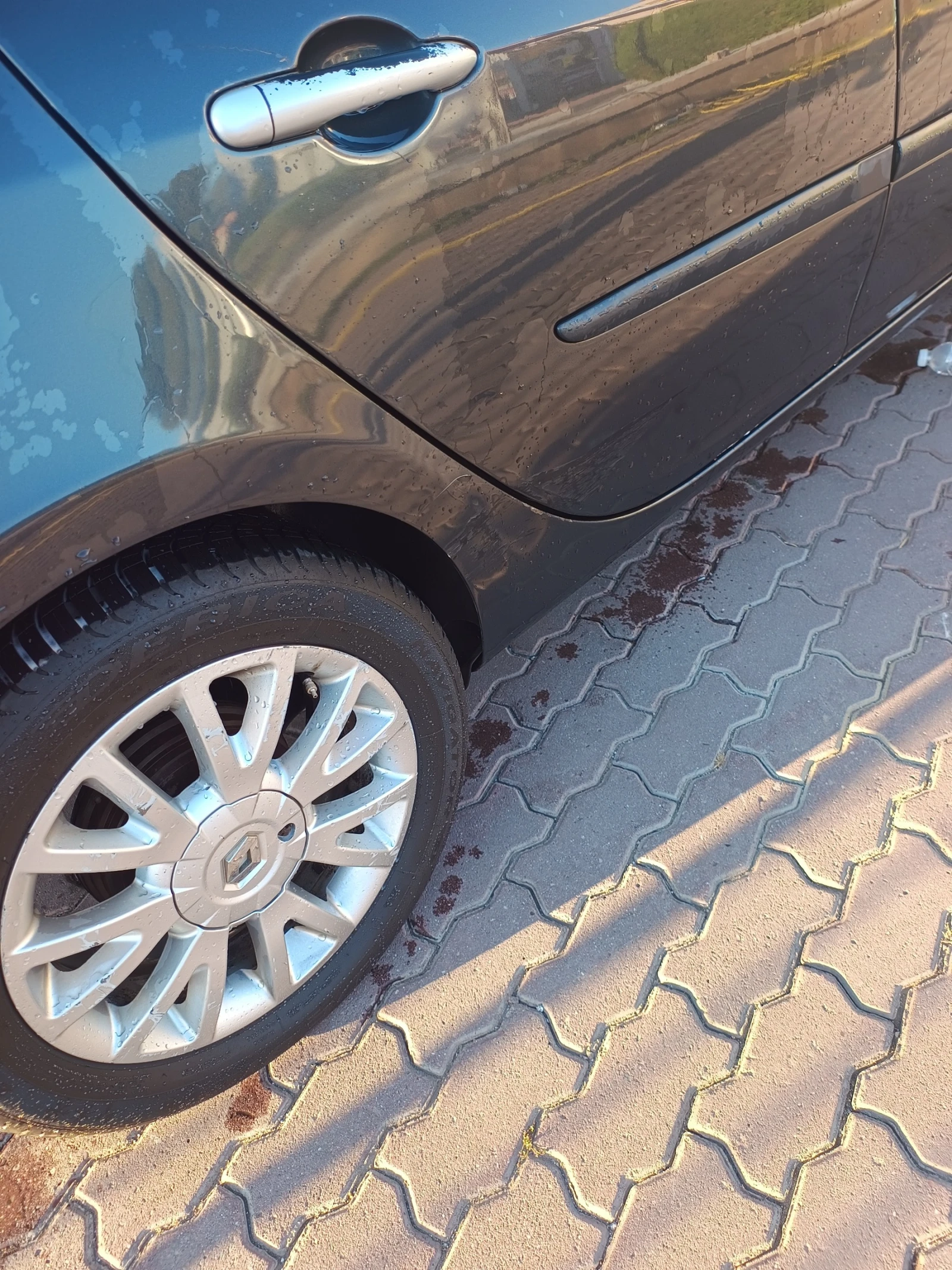 Renault Clio, снимка 6 - Автомобили и джипове - 56403471