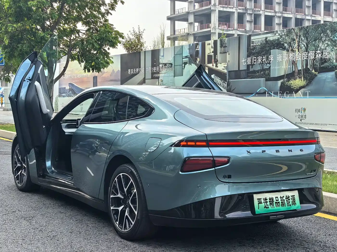 Xpeng P7 2023* WING* AWD PERFORMANCE* DUAL MOTOR* 86 KWH* 4, снимка 6 - Автомобили и джипове - 56751232