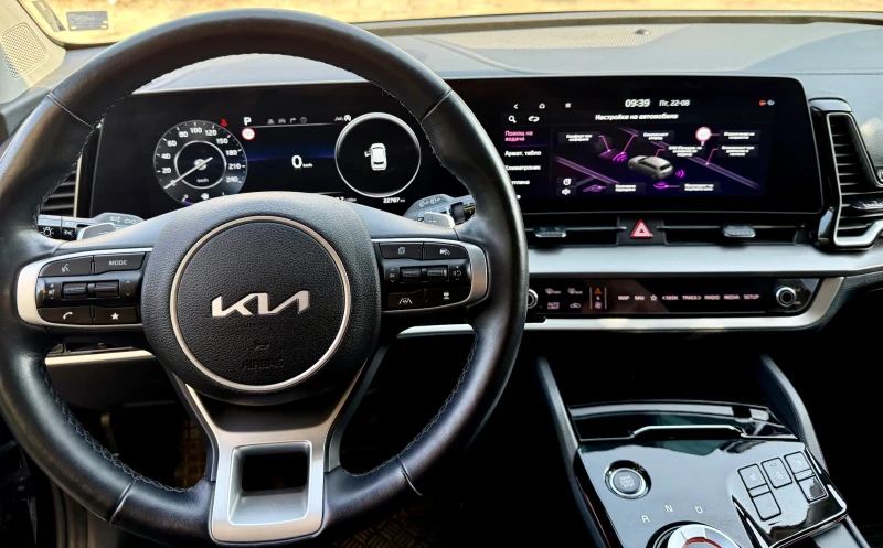 Kia Sportage 1.6Turbo* Executive* 4X4, снимка 12 - Автомобили и джипове - 51457368