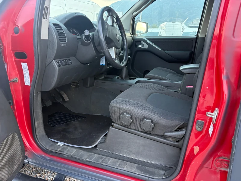 Nissan Navara 2, 5, снимка 10 - Автомобили и джипове - 51698034