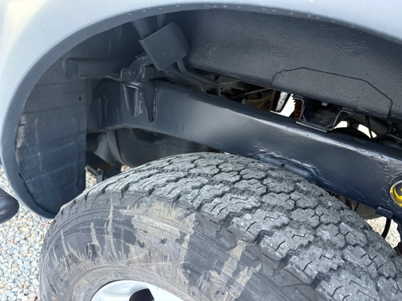 Nissan Navara 2, 5, снимка 9 - Автомобили и джипове - 51698034