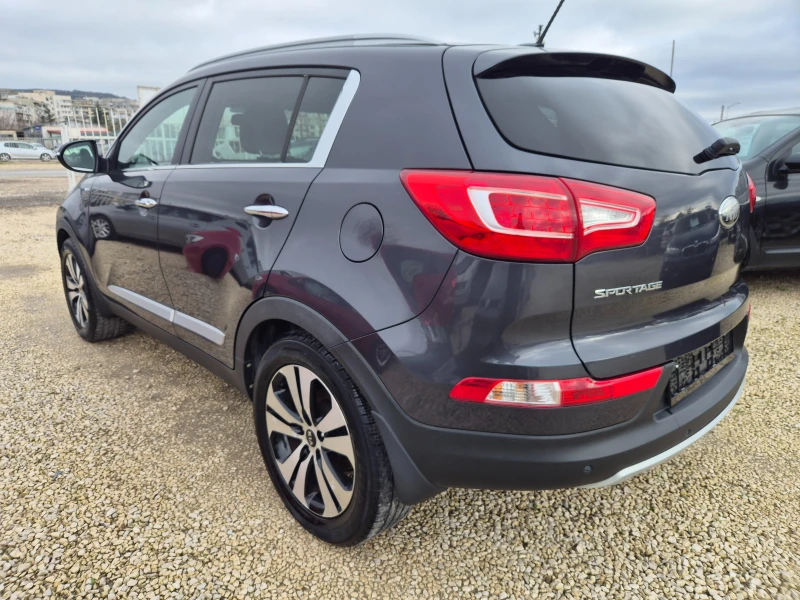 Kia Sportage 2.0CRDI 4X4, снимка 4 - Автомобили и джипове - 52620525