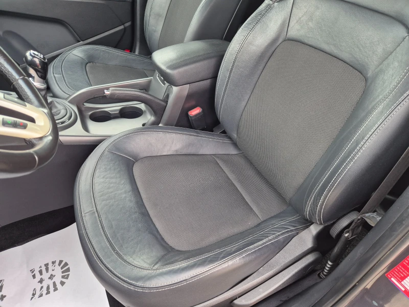 Kia Sportage 2.0CRDI 4X4, снимка 9 - Автомобили и джипове - 52620525