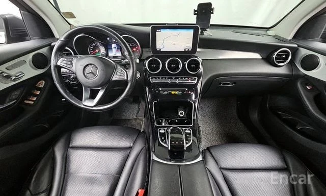 Mercedes-Benz GLC 350 e 4MATIC Premium | 360 КАМЕРА| HEAD-UP| ПАНОРАМА| , снимка 6 - Автомобили и джипове - 54005360