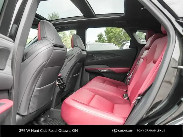 Lexus RX 500h | CARFAX | ГЛАВНО ПРЕДСТАВИТЕЛСТВО НА LEXUS, снимка 16 - Автомобили и джипове - 56144046