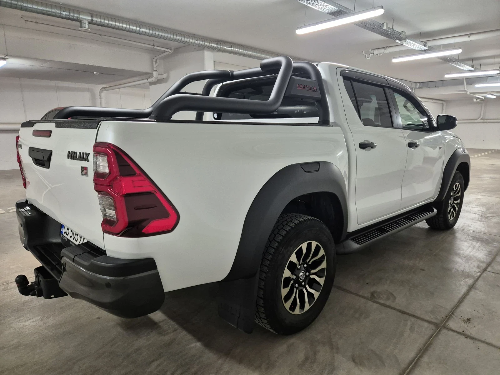 Toyota Hilux GR - изображение 4