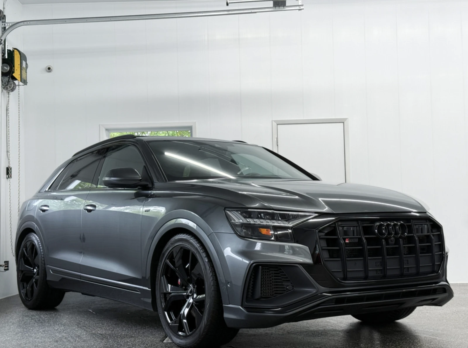 Audi SQ8 2021 Audi SQ8 4.0 TFSI - изображение 2