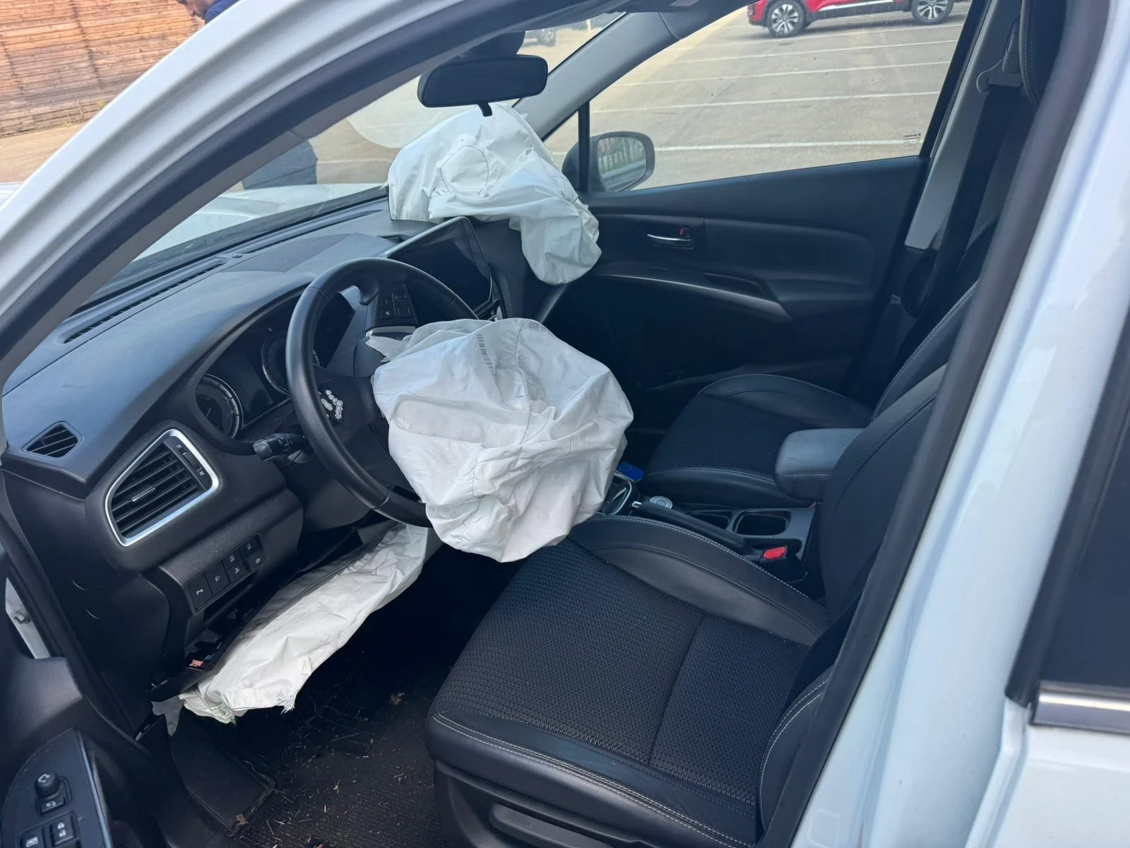 Suzuki SX4 S-Cross 1.4 - изображение 5