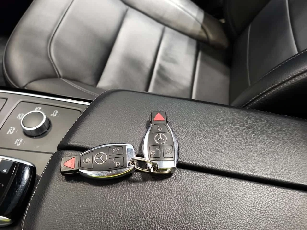 Mercedes-Benz GLE 43 AMG  | 360 | MEMORY | PANO | ДВА КЛЮЧА | , снимка 8 - Автомобили и джипове - 54146113