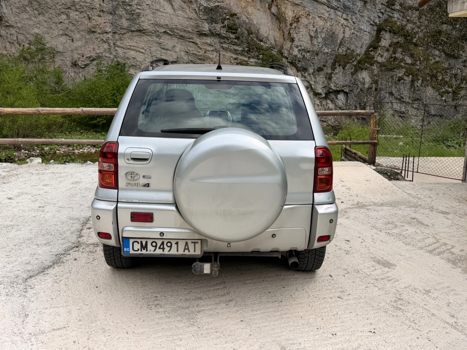 Toyota Rav4 2.0, снимка 3 - Автомобили и джипове - 54595470