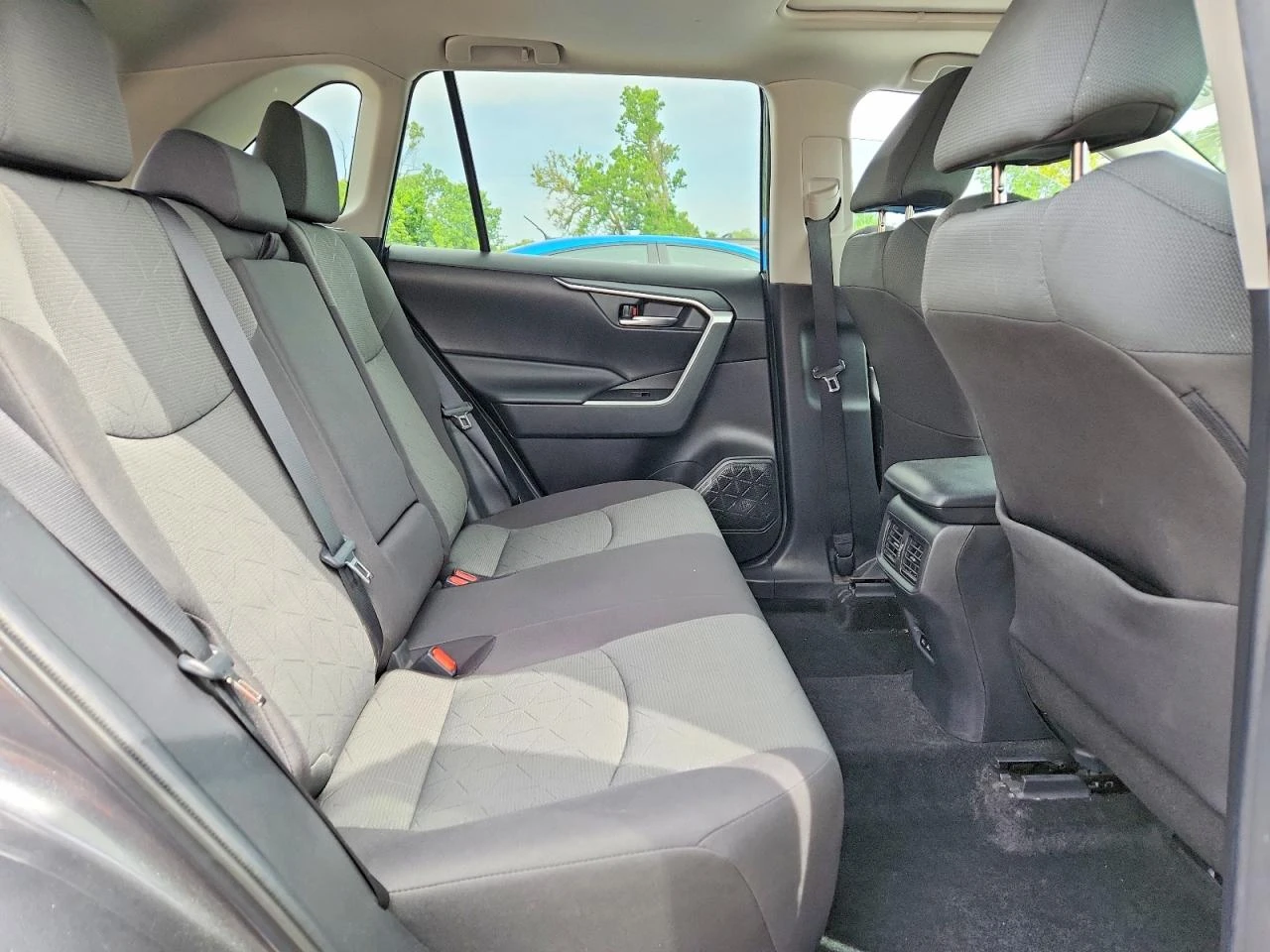 Toyota Rav4 XLE* HYBRID* AWD * КРАЙНА ЦЕНA, снимка 9 - Автомобили и джипове - 54857790