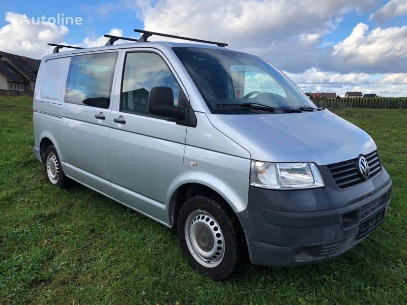 VW T5 8+1, снимка 2 - Бусове и автобуси - 33104256