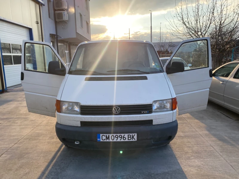 VW T4 Товарен , снимка 1 - Бусове и автобуси - 49199086