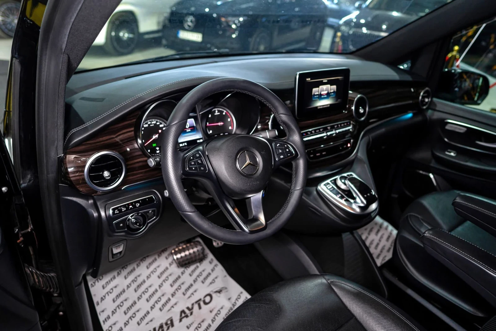 Mercedes-Benz V 250 D MAYBACH LONG FACELIFT LED NAVI BURM ������ 100% | Mobile.bg � ����������� 11