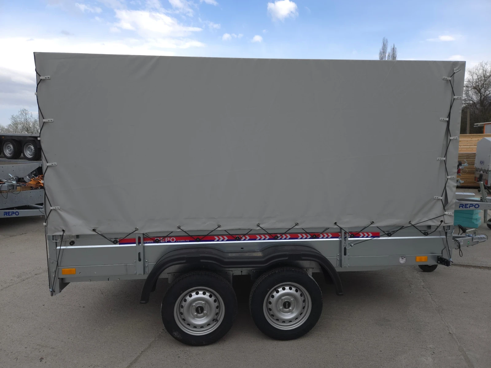   Agados   3  1.6 150 2 750   | Mobile.bg   10