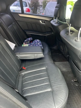Mercedes-Benz E 220 2.2, снимка 10