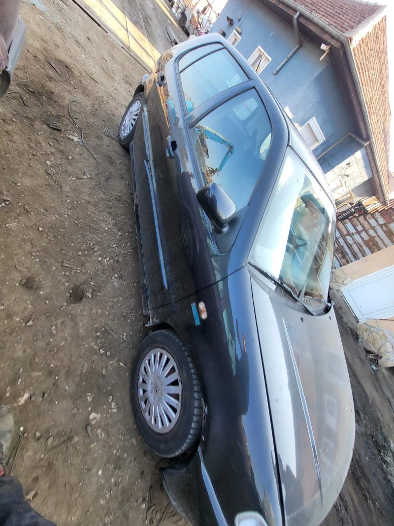 VW Polo, снимка 2 - Автомобили и джипове - 47784857