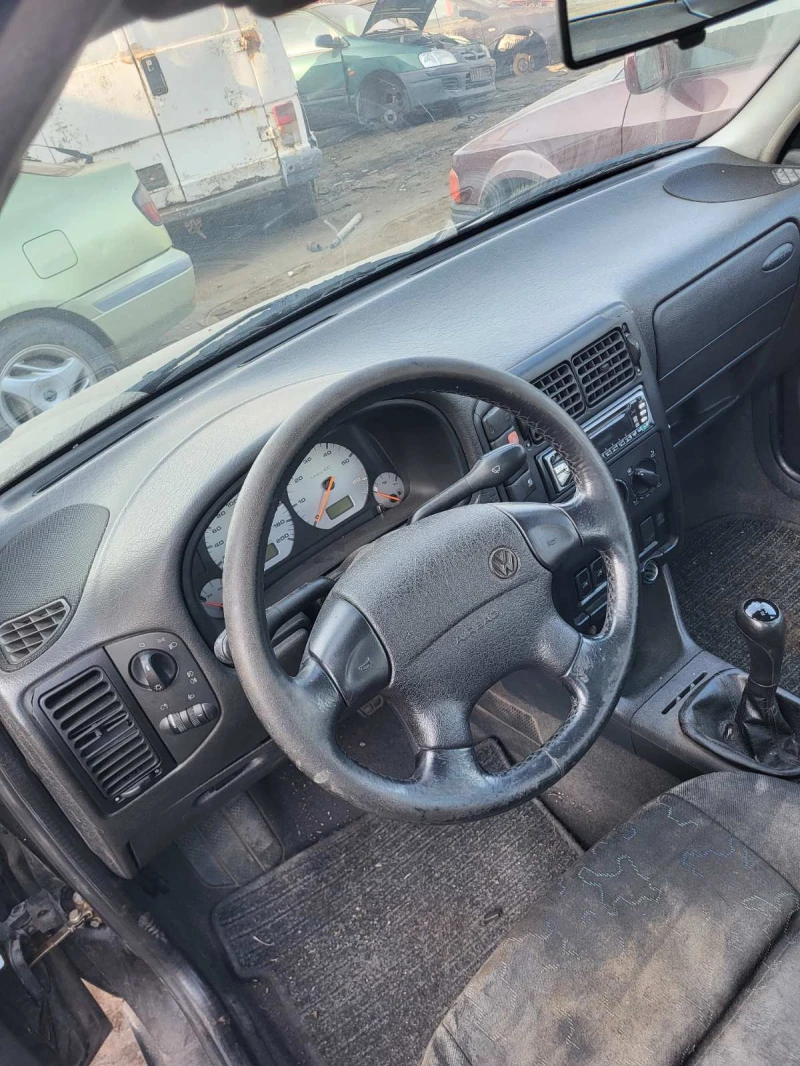 VW Polo, снимка 5 - Автомобили и джипове - 47784857