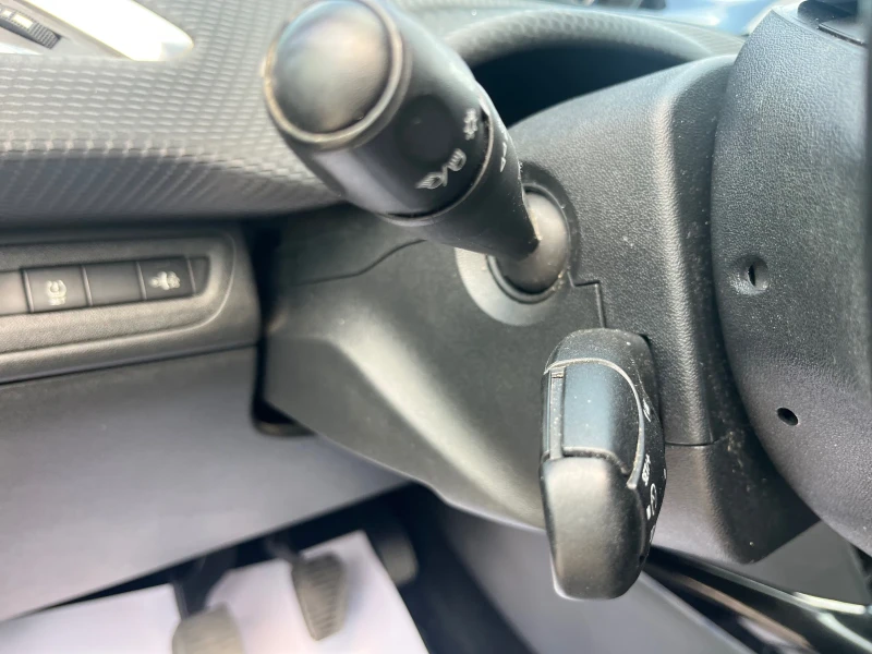 Peugeot 2008 Allure, нави, кожа, 6 скорости, снимка 17 - Автомобили и джипове - 51281808