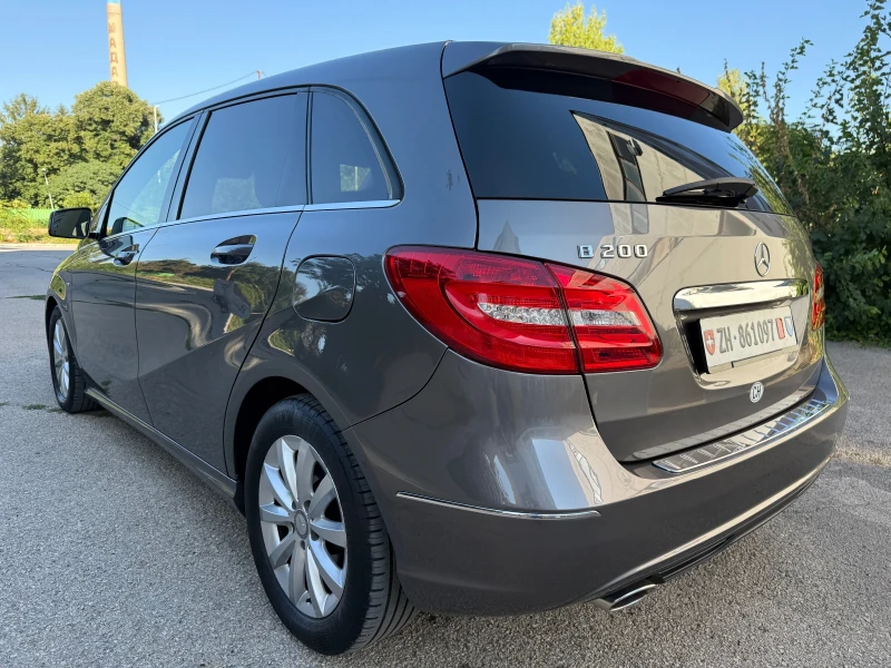 Mercedes-Benz B 200 i AUTOMATIC, снимка 5 - Автомобили и джипове - 51359629