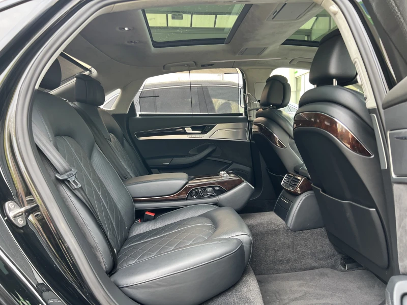 Audi A8 4.2 TDI/LONG/MATRIX/BOSE/PANO/HEAD UP/360/TV/, снимка 14 - Автомобили и джипове - 52390246