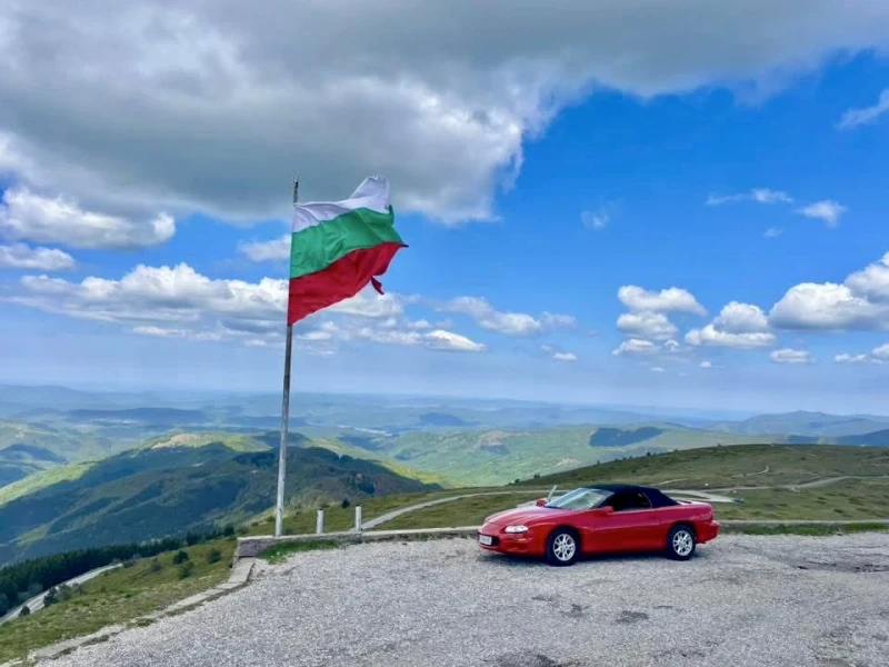 Chevrolet Camaro Convertible, снимка 8 - Автомобили и джипове - 52677880