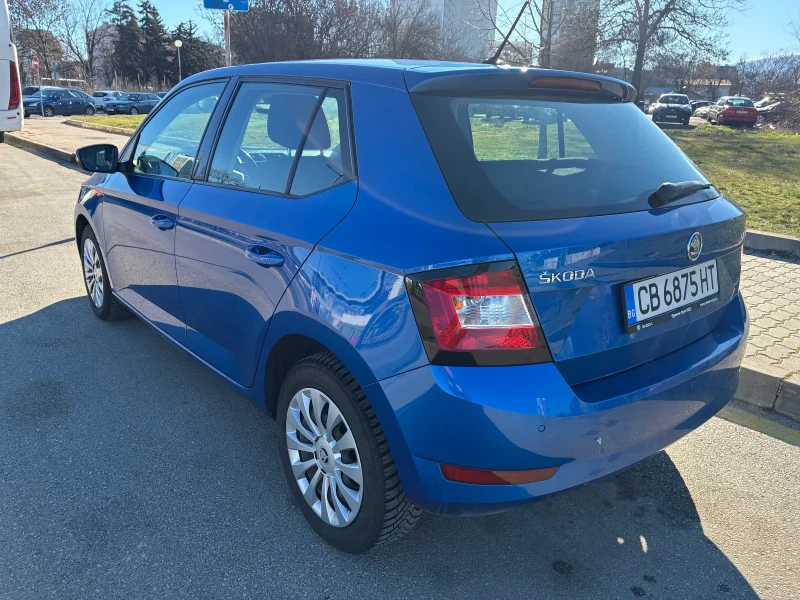 Skoda Fabia 1.0 MPI, снимка 4 - Автомобили и джипове - 52926711