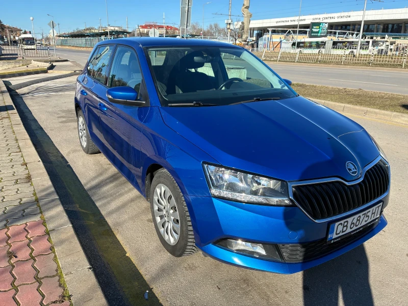 Skoda Fabia 1.0 MPI, снимка 2 - Автомобили и джипове - 52926711