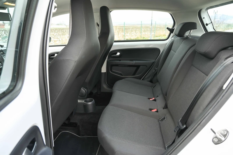 VW Up E-UP* 36.8KW* Germany, снимка 16 - Автомобили и джипове - 53056064
