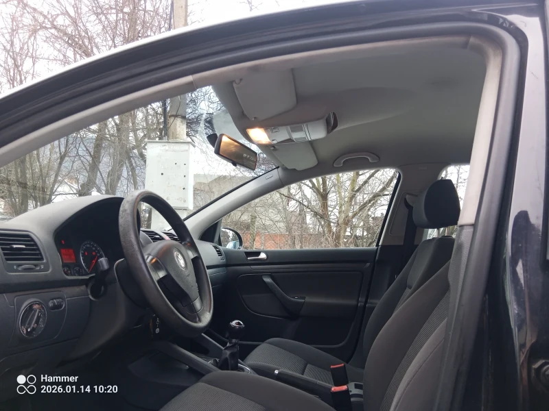 VW Golf 1.9tdi, снимка 5 - Автомобили и джипове - 53113649