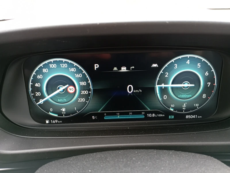 Hyundai Bayon 1000кб Турбо, снимка 8 - Автомобили и джипове - 53583876