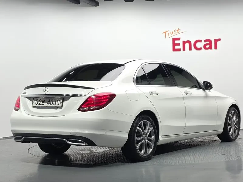 Mercedes-Benz C 200 САМО 30% АВАНС, снимка 2 - Автомобили и джипове - 55947062