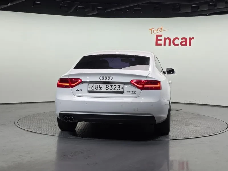 Audi A5 2.0 TDI Quattro - САМО 30% АВАНС, снимка 8 - Автомобили и джипове - 56003351