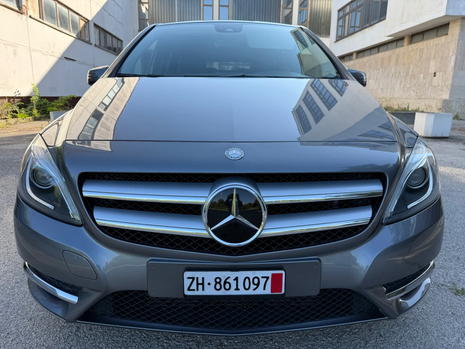 Mercedes-Benz B 200 i AUTOMATIC, снимка 1