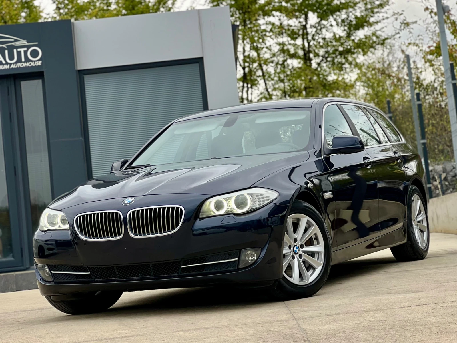 BMW 530 * SPORT* NAVI* КАМЕРА* TOP СЪСТОЯНИЕ*  - [1] 