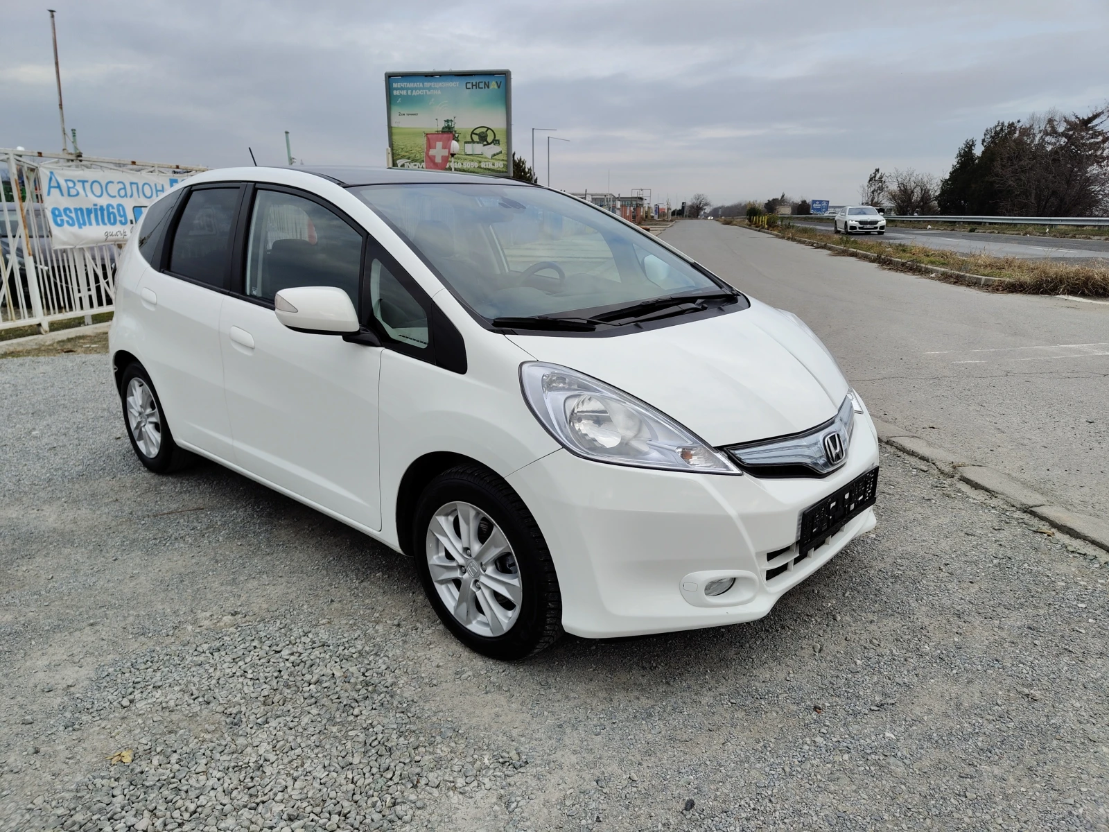 Honda Jazz  1.4 Hibrid EURO 5b Panorama  - изображение 6