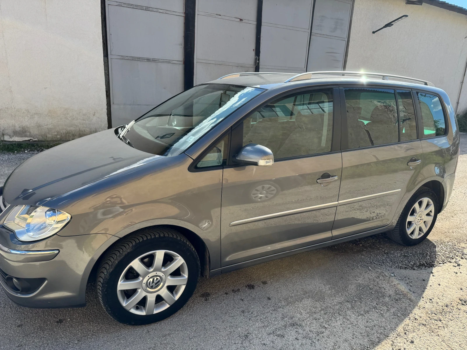 VW Touran 1.9 TDI | 6ск. | BLS - изображение 2